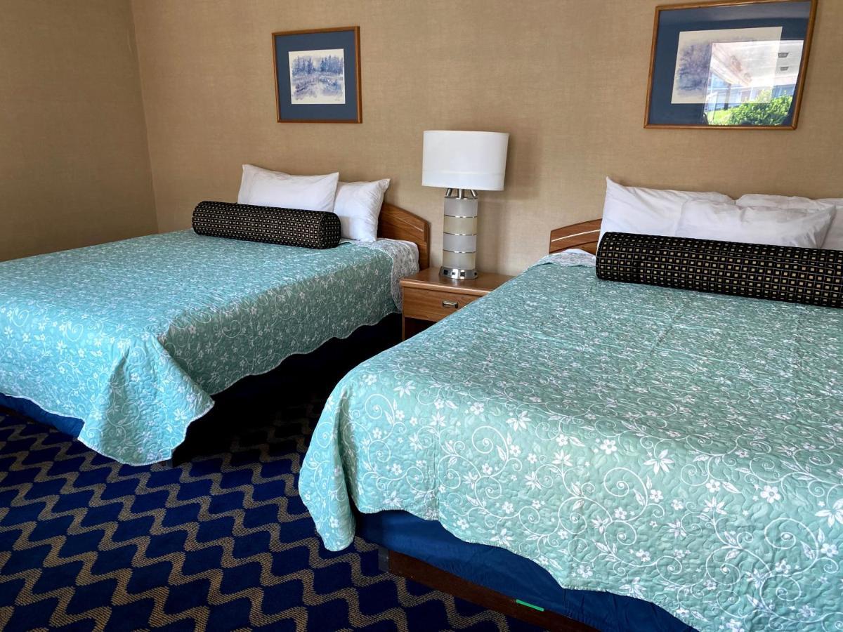 Economy Lodge 682 Main St סטרברידג' מראה חיצוני תמונה